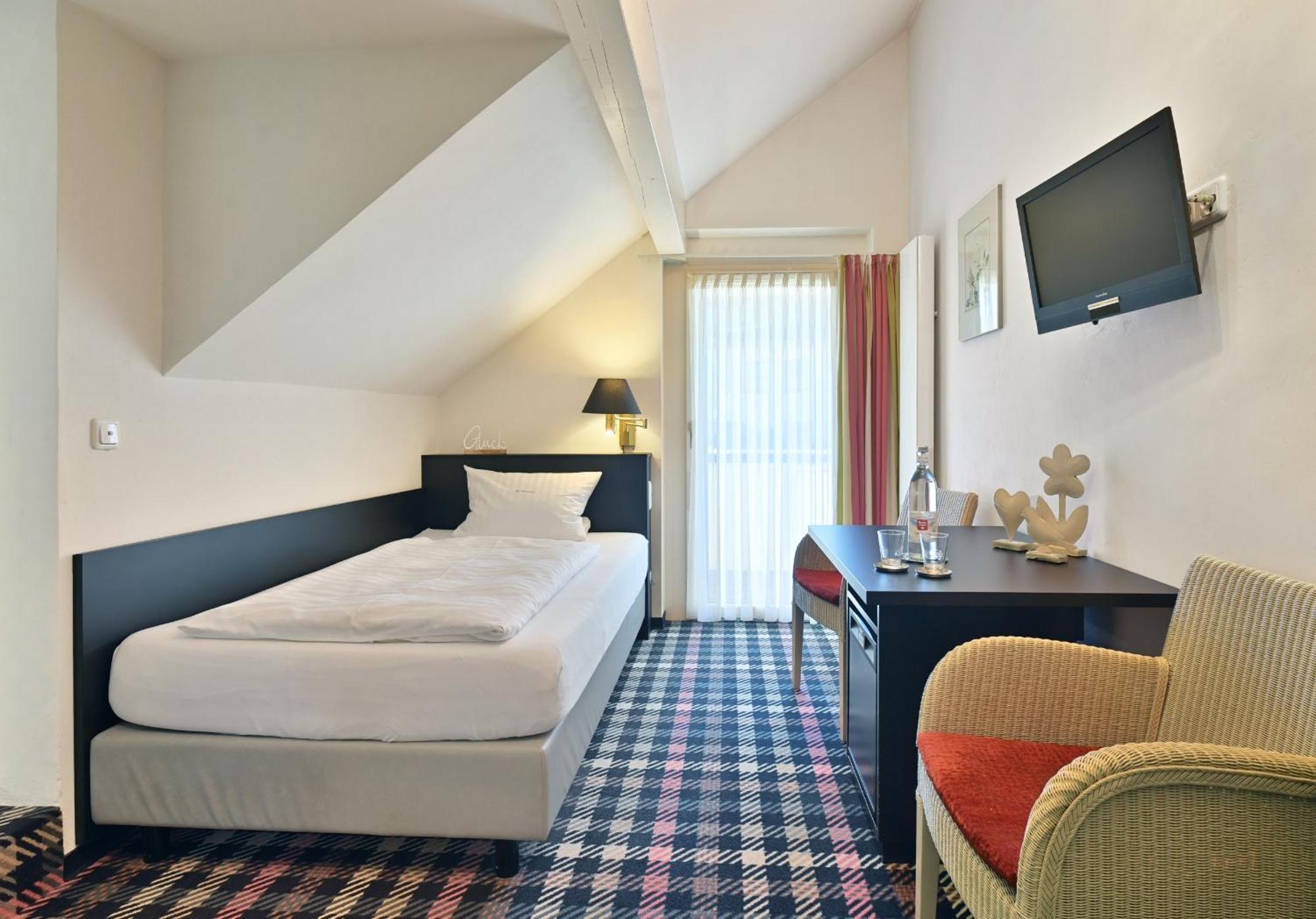 Landhaushotel Hof Wasserkuppe พ็อพเพินเฮาเซน ภายนอก รูปภาพ
