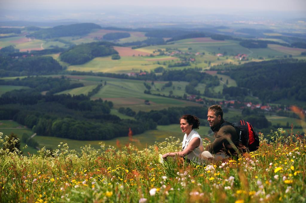 Landhaushotel Hof Wasserkuppe พ็อพเพินเฮาเซน ภายนอก รูปภาพ