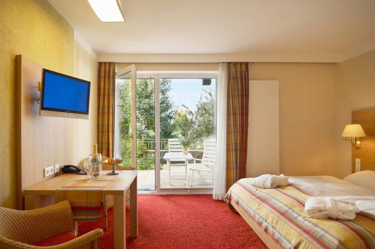 Landhaushotel Hof Wasserkuppe พ็อพเพินเฮาเซน ภายนอก รูปภาพ