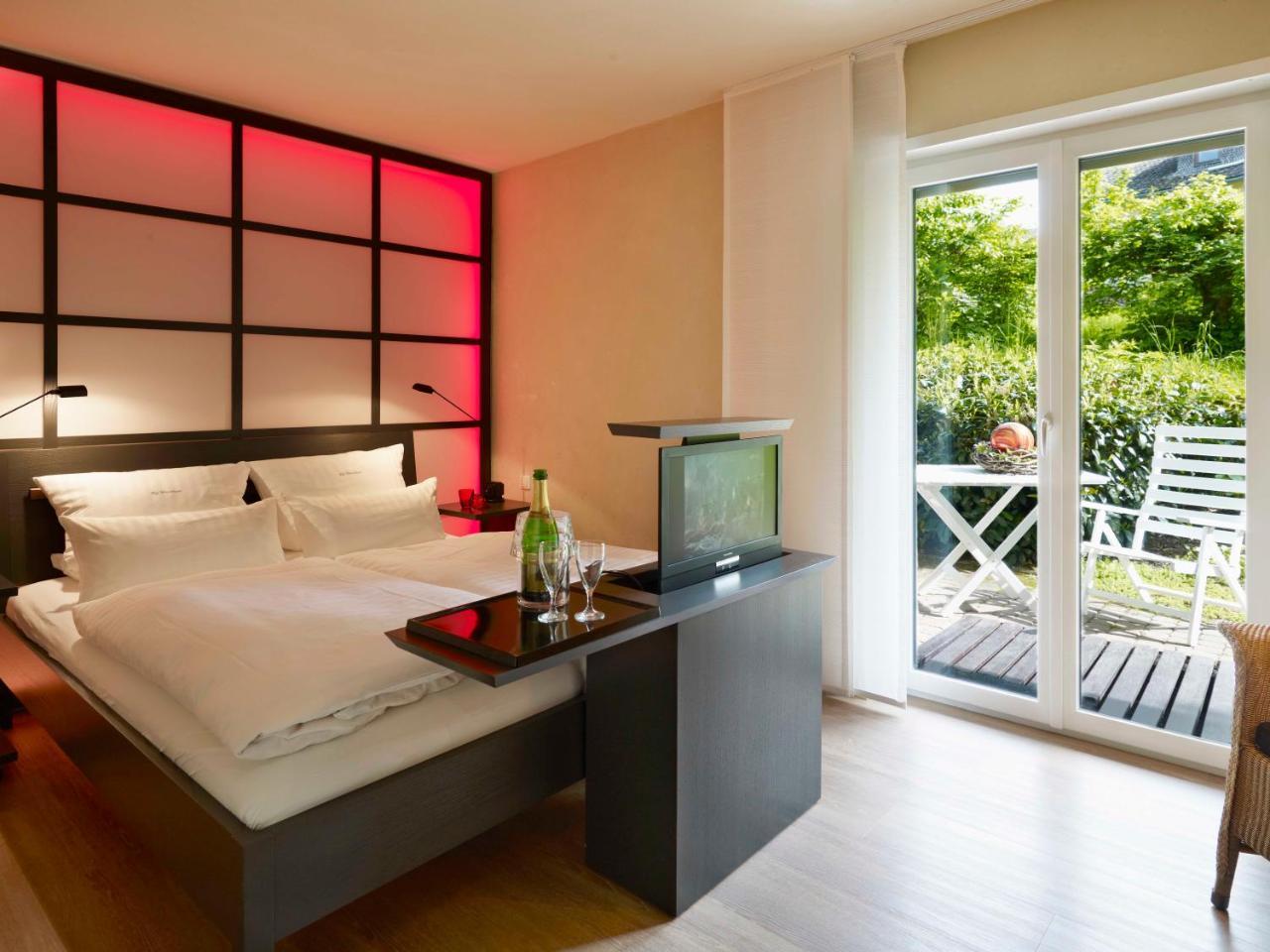 Landhaushotel Hof Wasserkuppe พ็อพเพินเฮาเซน ภายนอก รูปภาพ