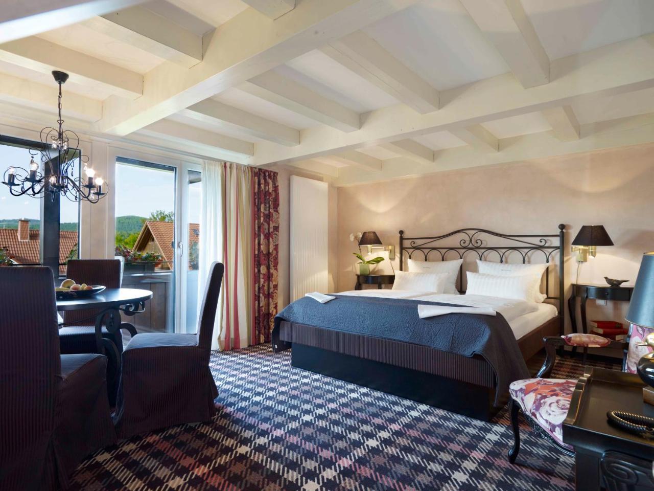 Landhaushotel Hof Wasserkuppe พ็อพเพินเฮาเซน ภายนอก รูปภาพ